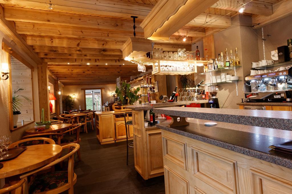 Hotel L'auberge Au Bord Du 2*